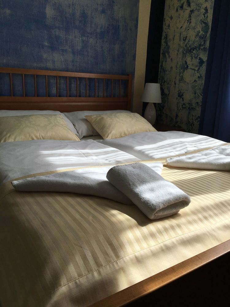 Wellness Penzion Vila Mery Poprad Exteriör bild