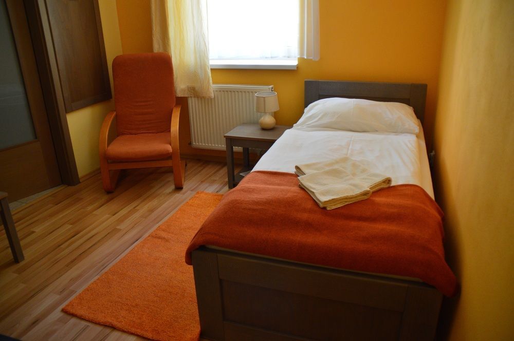 Wellness Penzion Vila Mery Poprad Exteriör bild